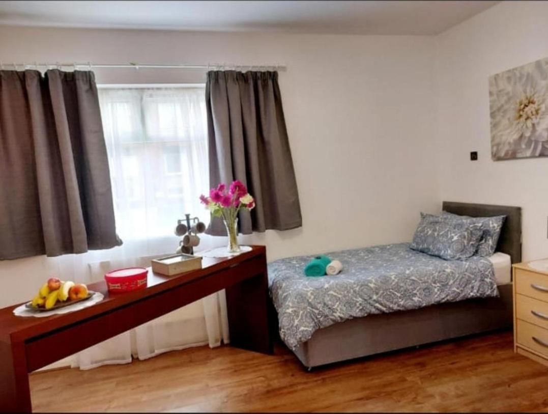 Great Rooms Fc Liverpool Esterno foto